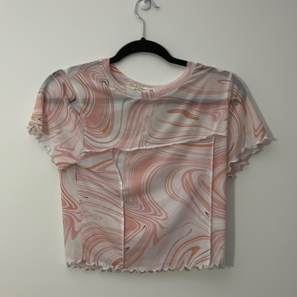 Cloud Dancer Pink and White Swirl Mesh Top in size Large